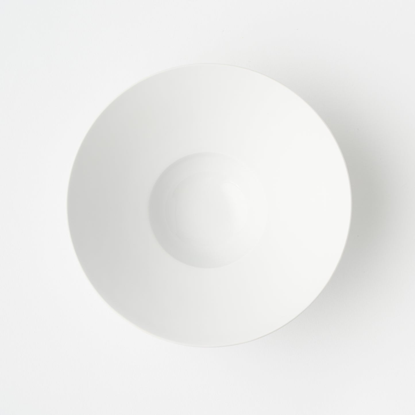 Frame Wide Rim Bowl - White Blast Rim and Glossy White Inner Bowl