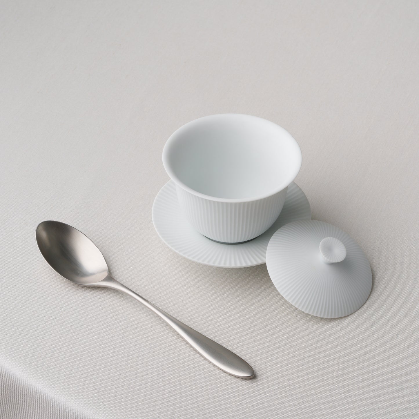 Shinogi Teacup with Lid and Saucer
