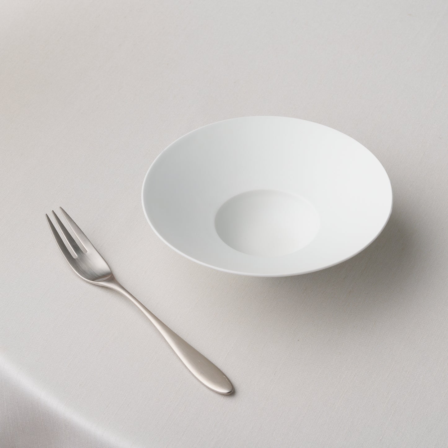 Frame Wide Rim Bowl - White Blast