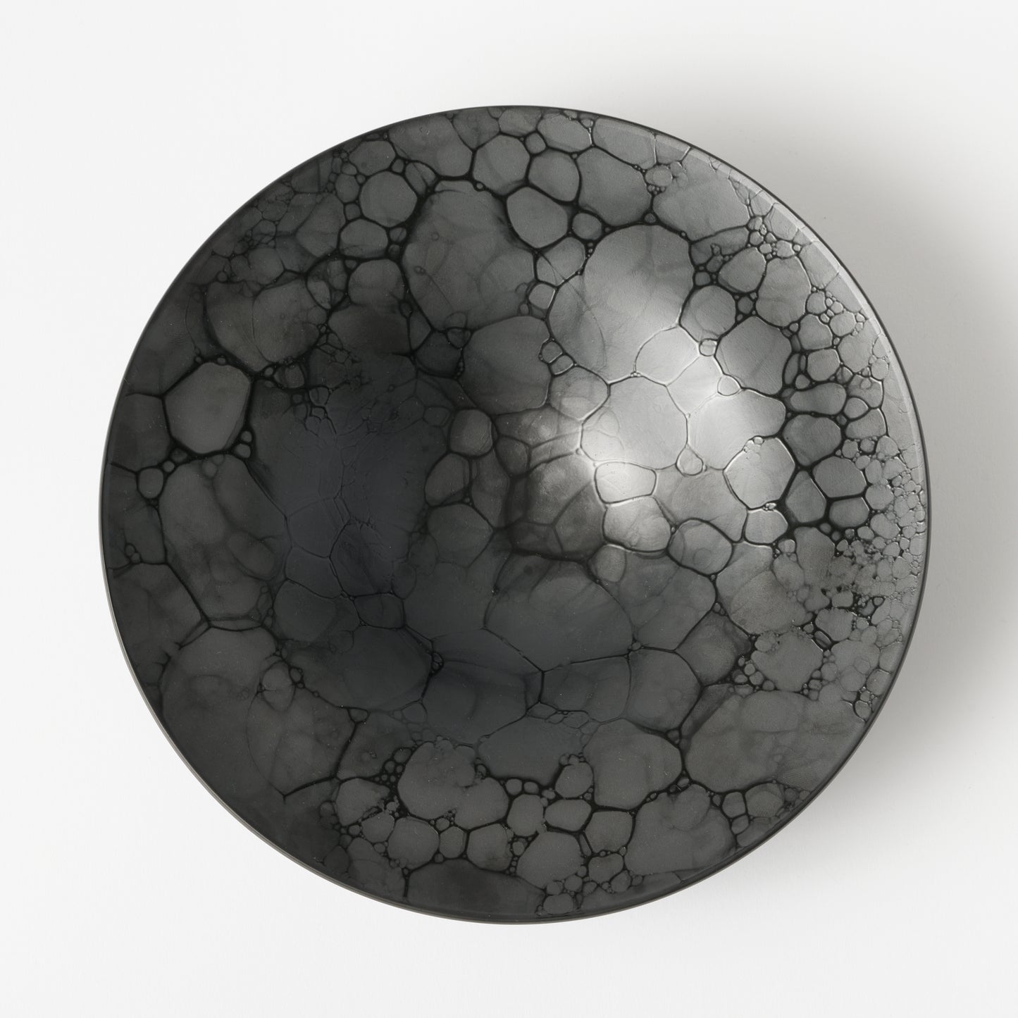 Wide Rimmed Dimple Bowl 24cm