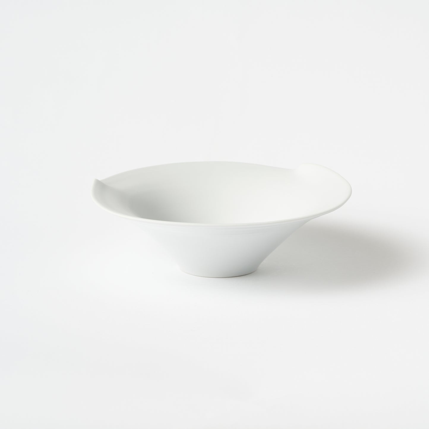 Double Waved Flexural Bowl